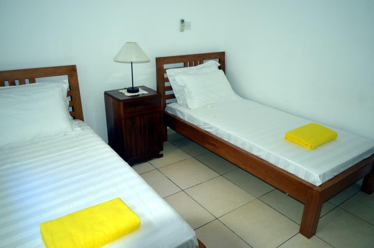 Sundown Beach Villa Glacis  Dış mekan fotoğraf