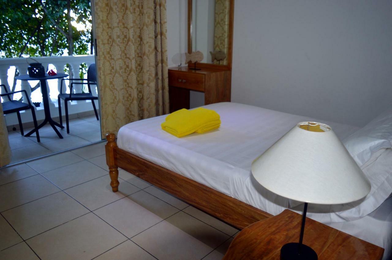 Sundown Beach Villa Glacis  Dış mekan fotoğraf